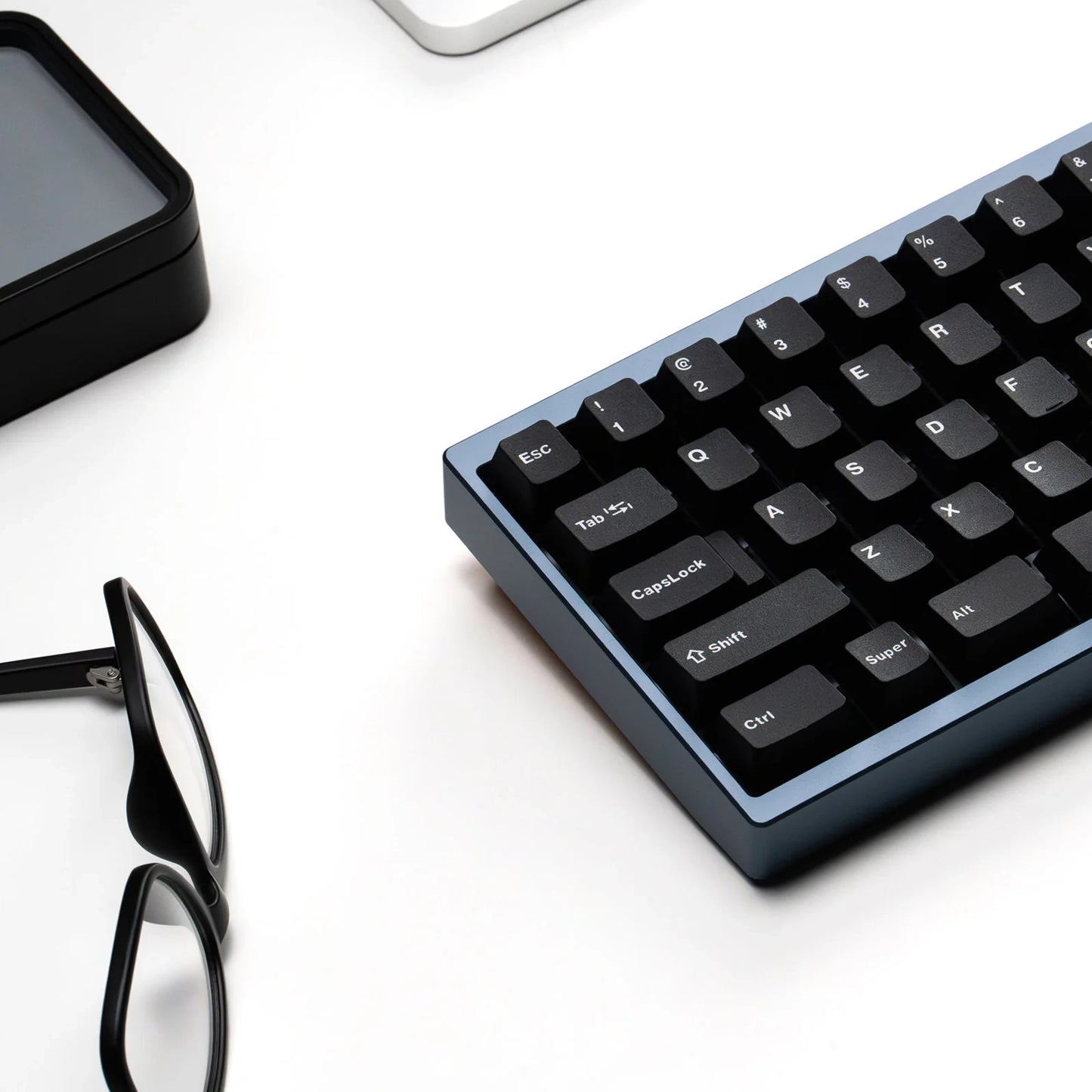 MKL Keycaps WoB Basic Kit (エムケーエルキーキャップ WoBベーシックキット 133キー）